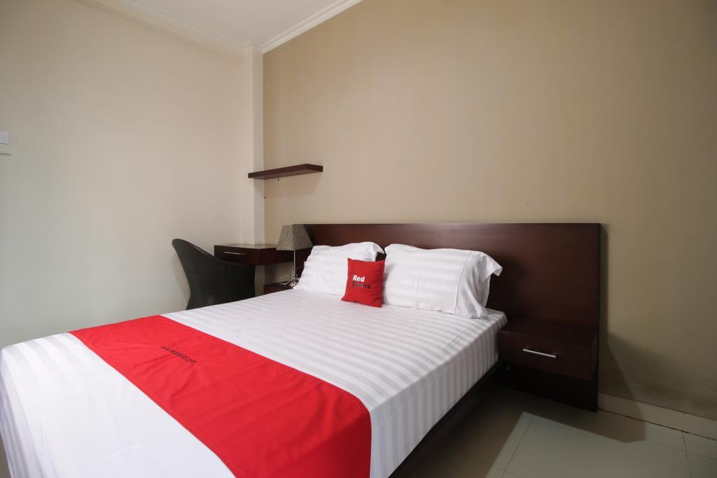 Reddoorz Plus Near Ambassador Mall Cakarta Dış mekan fotoğraf