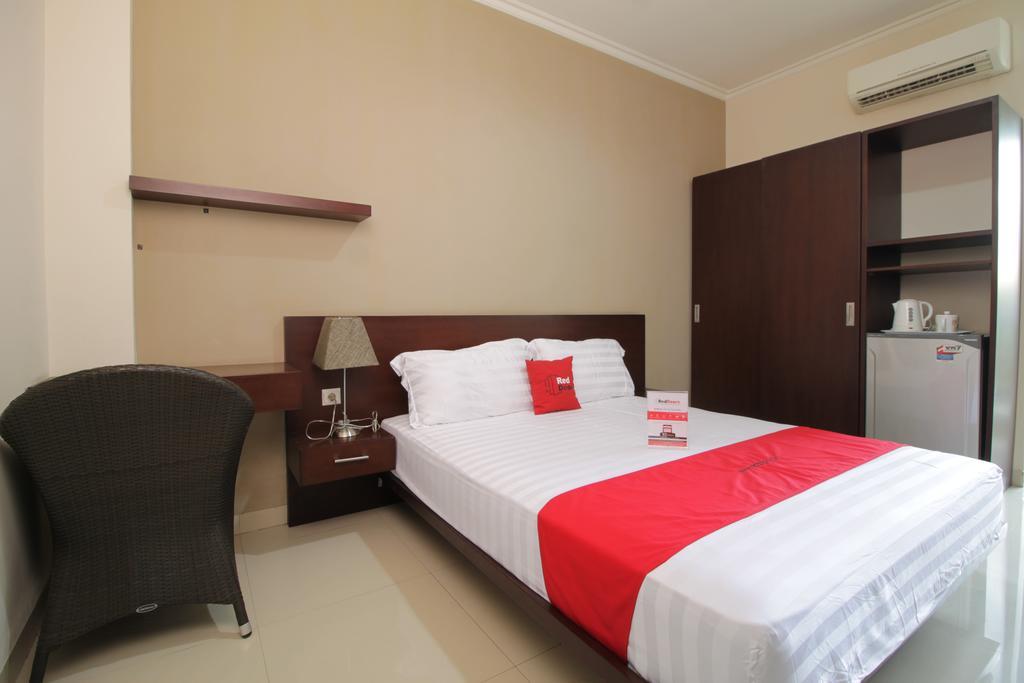 Reddoorz Plus Near Ambassador Mall Cakarta Dış mekan fotoğraf