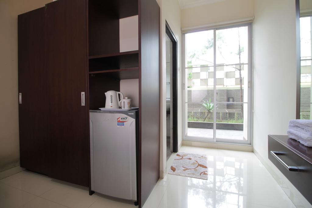 Reddoorz Plus Near Ambassador Mall Cakarta Dış mekan fotoğraf
