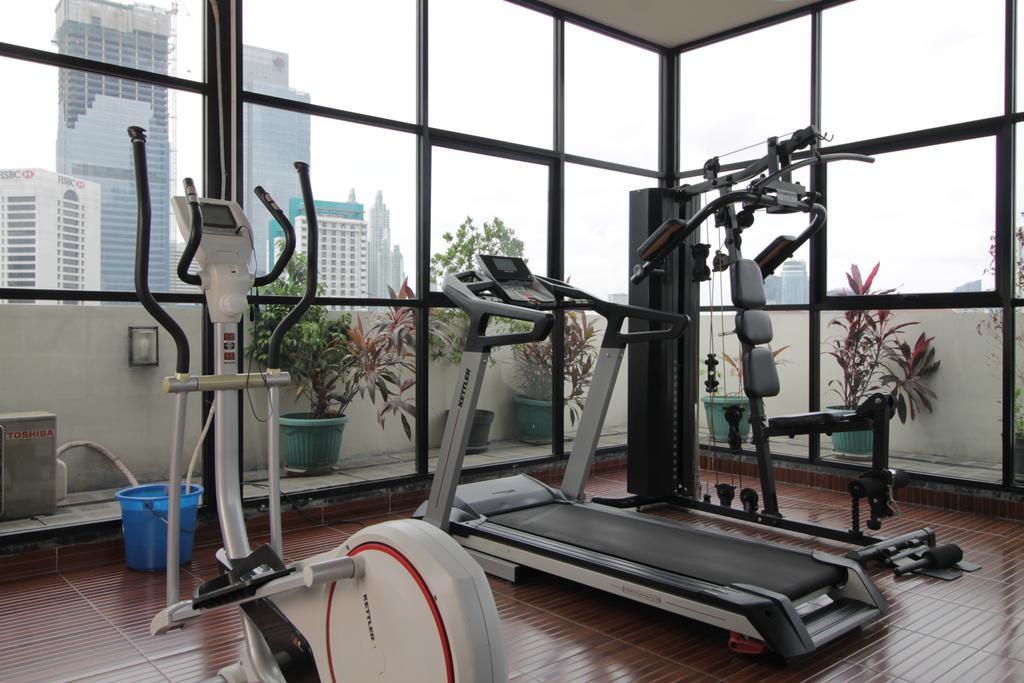 Reddoorz Plus Near Ambassador Mall Cakarta Dış mekan fotoğraf